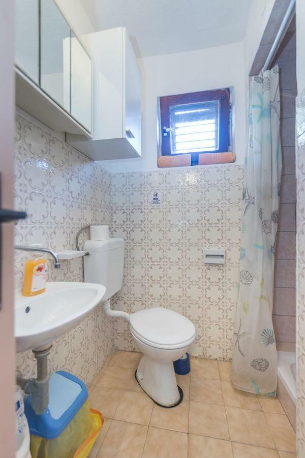 Apartments Robinzon Petar Gdinj Ngoại thất bức ảnh